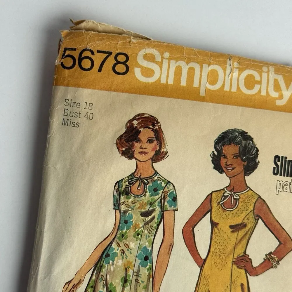 Vtg 70s Simplicity 5678 Sewing Pattern Dress Princess Seam Slimmer Keyhole Sz 18